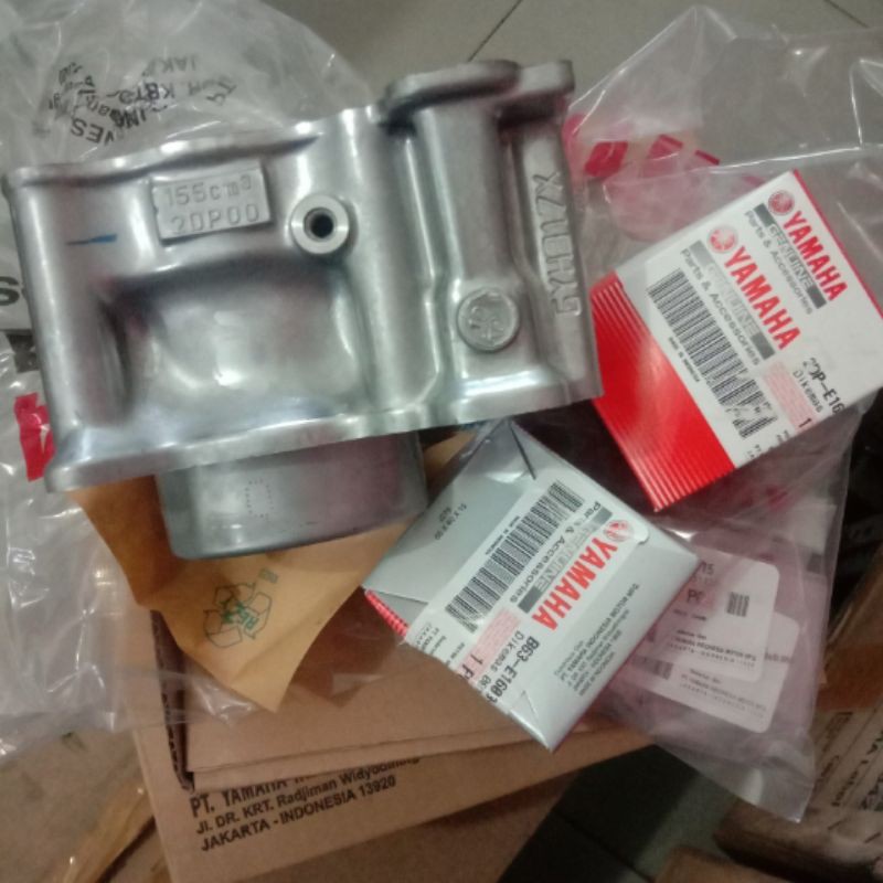 blok seker R15V3 cylinder blok set piston yamaha MT15 boring set piston kit Yamaha XSR old original