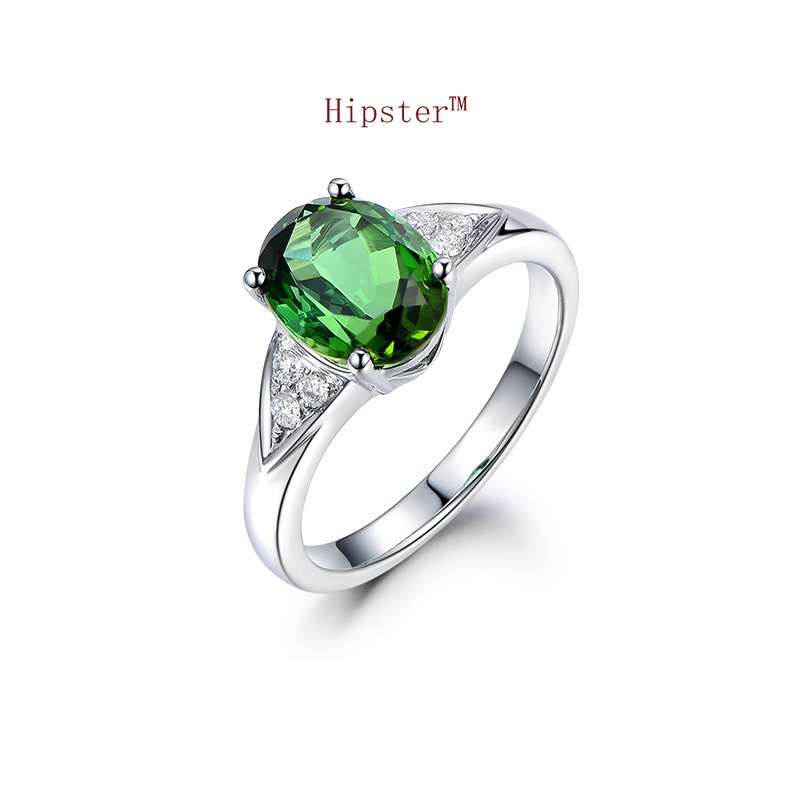 European and American Retro Graceful and Fashionable Emerald Ring