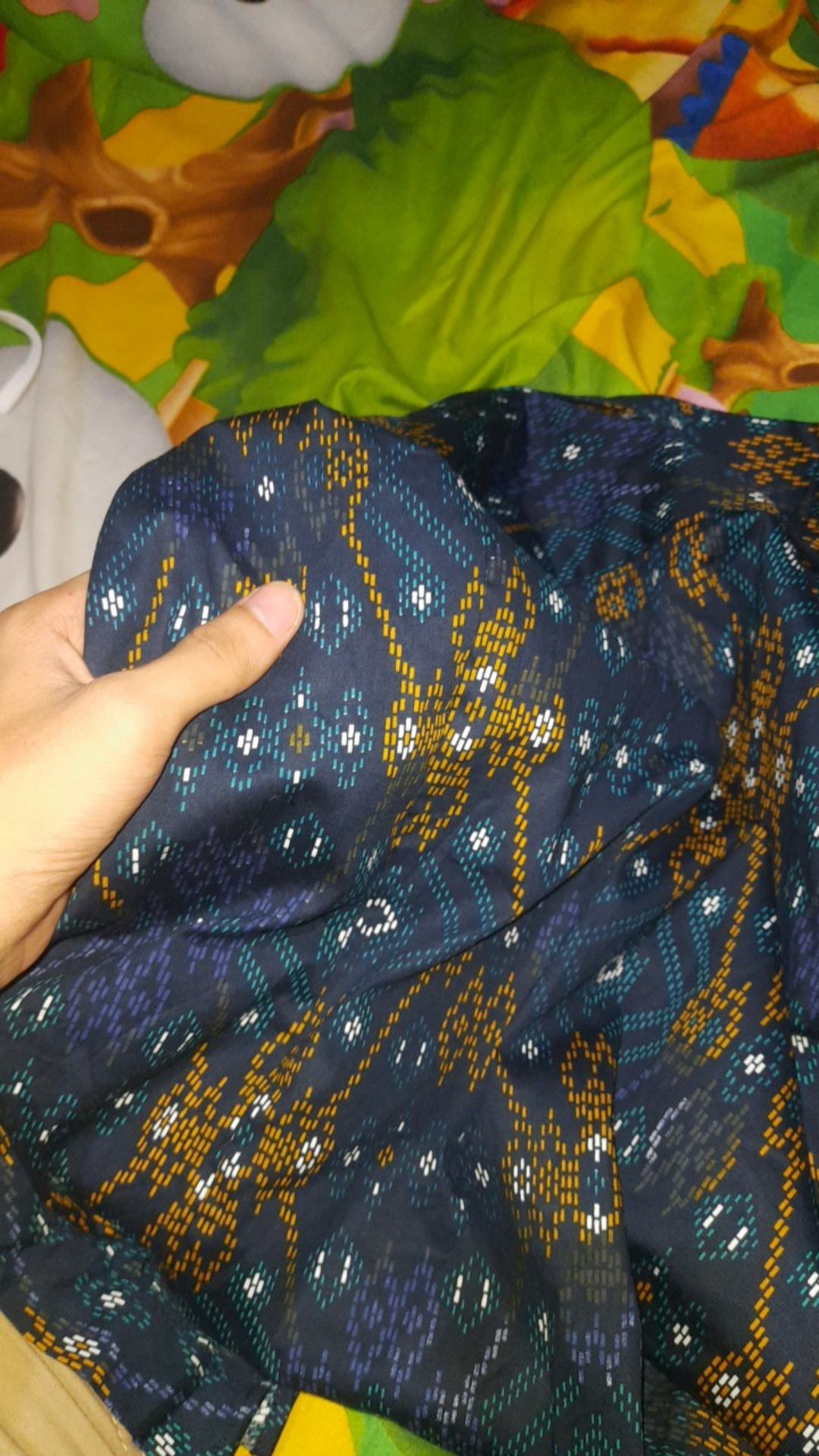 Kemeja Batik Pria Lengan Panjang Motif  Songket Green Snow Hijau Slimfit Stretch Batik Modern