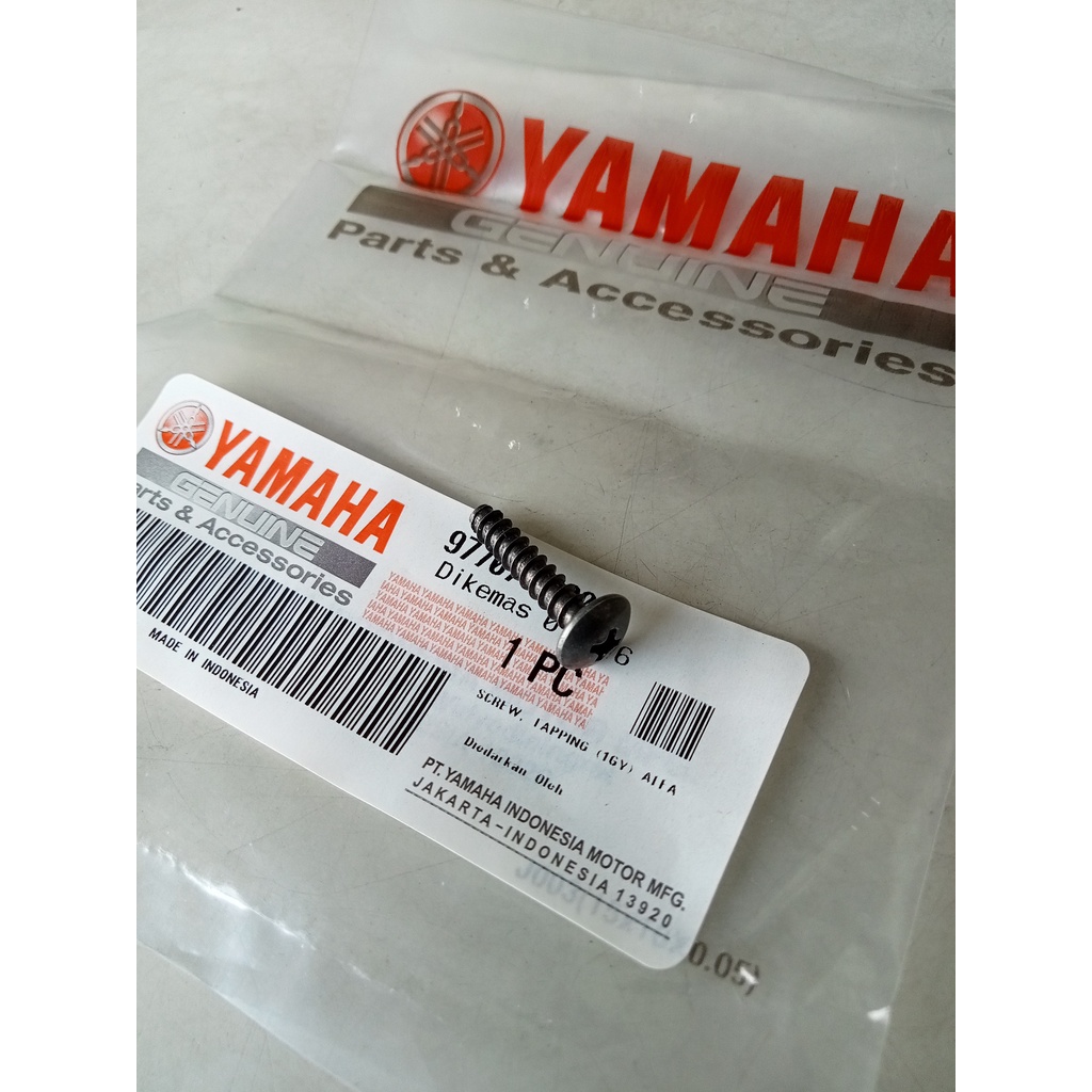 baut batok cover lampu bawah yamaha alfa original