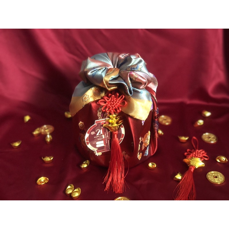 

hampers imlek nastar kastangel putri salju kain congsam kain cina tradisi cina