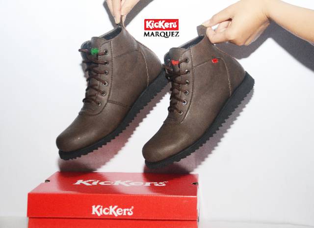 SEPATU BOOTS PRIA KICKERS