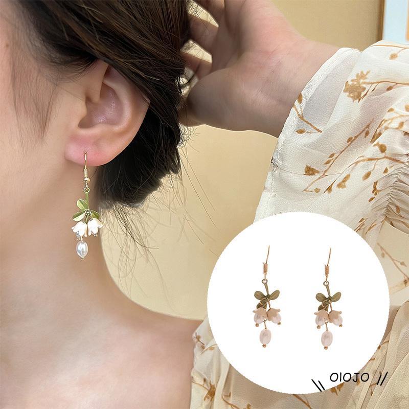 Anting Stud Desain Bunga Lily of the Valley Aksen Mutiara Untuk Anak Perempuan ol2