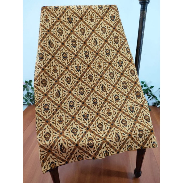 Kain Batik Solo kombinasi Genes/Semi Tulis sidoluhur