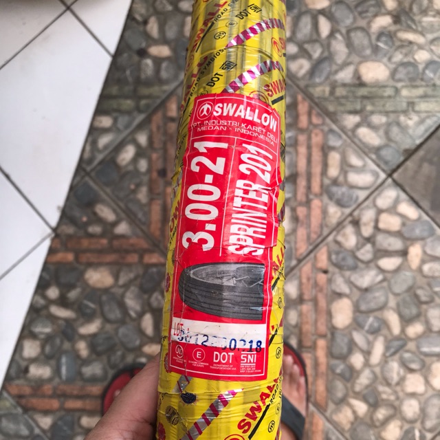 SWALLOW 300-21 SPRINTER KEMBANG LURUS UNTUK MOTOR JADUL / KLASIK VELG RING 21