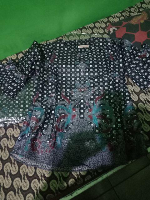 Batik Dianputri | Couple Batik Wanita Motif Manuk Ulir Merah Seragam Batik