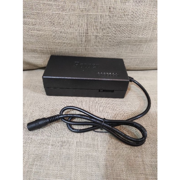 Adaptor Laptop Multi 12V-24V Universal