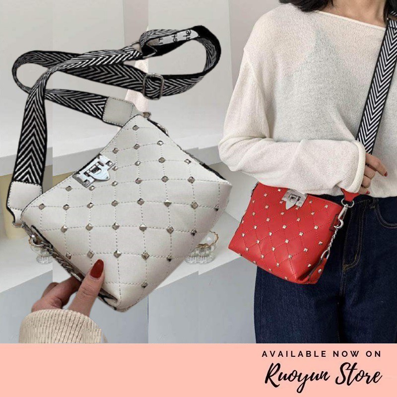 RYX - Rockstud Square Tas Selempang Korea Fashion Casual - Ori Import