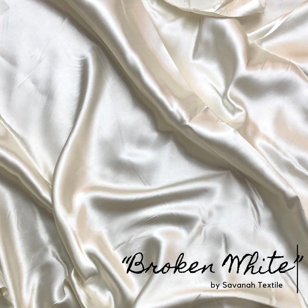 1/2 meter Kain Satin Silk Maxmara/ Sateen Sutra PREMIUM luxury-Broken White