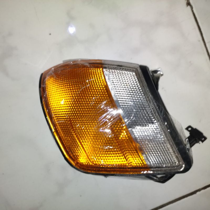 lampu sen kijang kapsul 1997-1999
