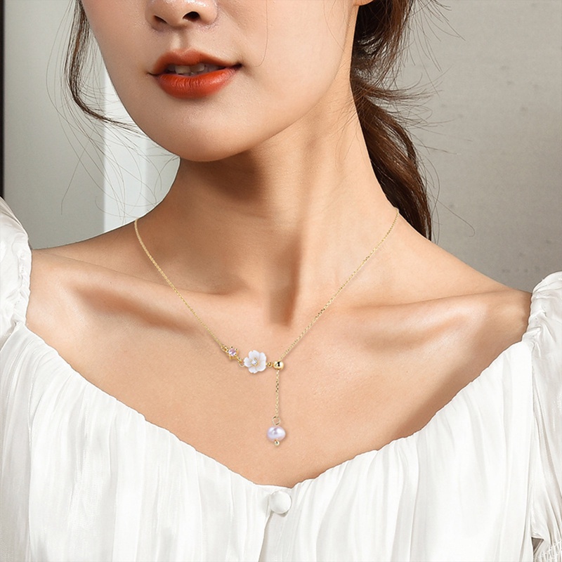 Kalung Liontin Kupu-Kupu Rumbai Panjang Aksen Mutiara Zircon Gaya Korea Untuk Wanita