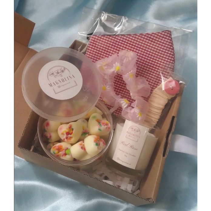 

Lavender Gift Box by Magnolina - kado ulang tahun hadiah wisuda anniversary