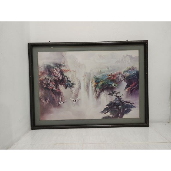 LUKISAN PRINTING PEMANDANGAN ALAM DENGAN ANGSA TERBANG BINGKAI KACA