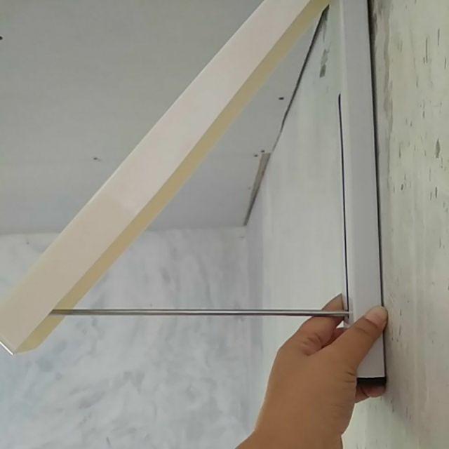 Gantungan Baju Indoor Bisa Dilipat Saat Tidak Digunakan Hemat Ruangan