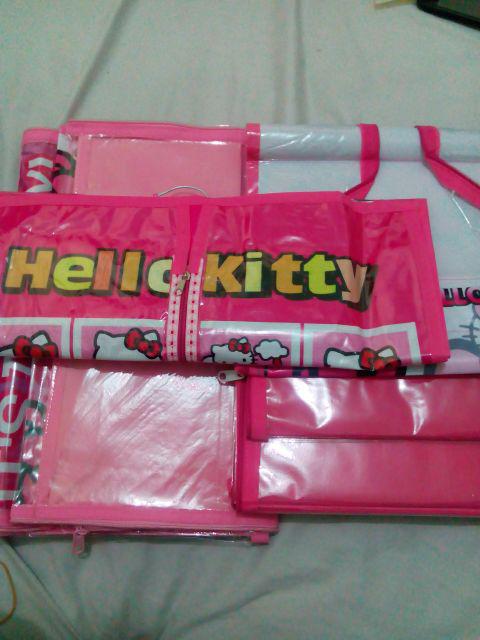 Free Ongkir Hanger Jilbab, Hanger Tas,  Hanger Sepatu Motif Hello Kity Resleting