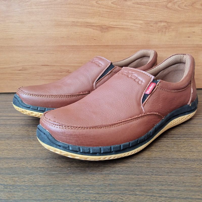 Kickers Sepatu Bahan Kulit Asli Pria Casual Santai Model Slip On Murah