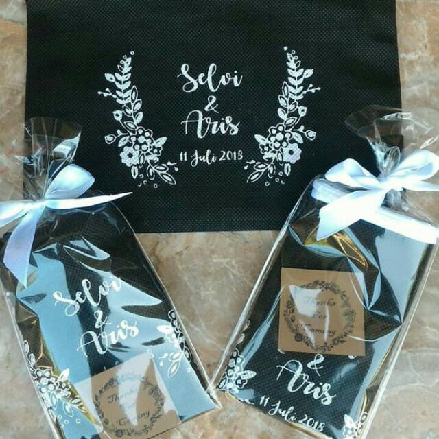 Souvenir Pouch Spunbound Packing pita / Souvenir Pernikahan / Souvenir Pouch