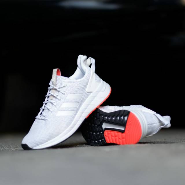 adidas questar ride triple white