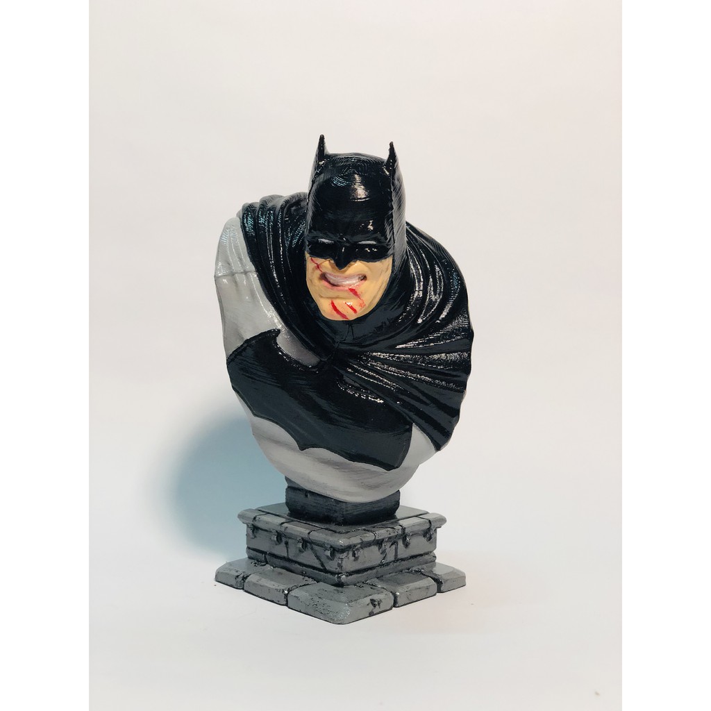 Batman Arkham City The Dark Knight Returns Regular not Hot toys