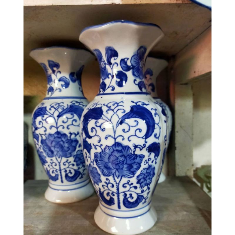 Vas Keramik biru putih/ Vas Bunga keramik import
