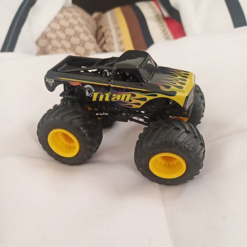 Titan Monster Jam Hotwheels Loose