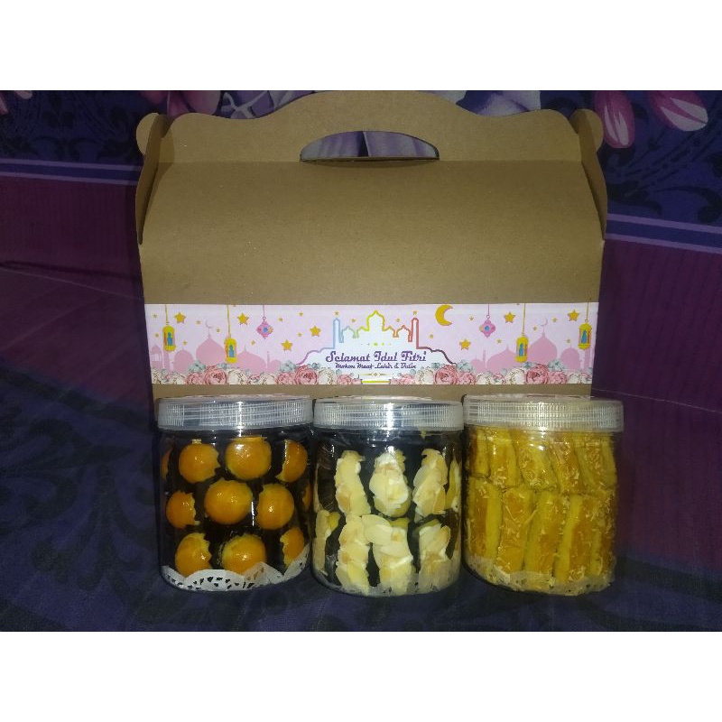 

paket 3 macam kue toples 600ml berat kurleb 370g