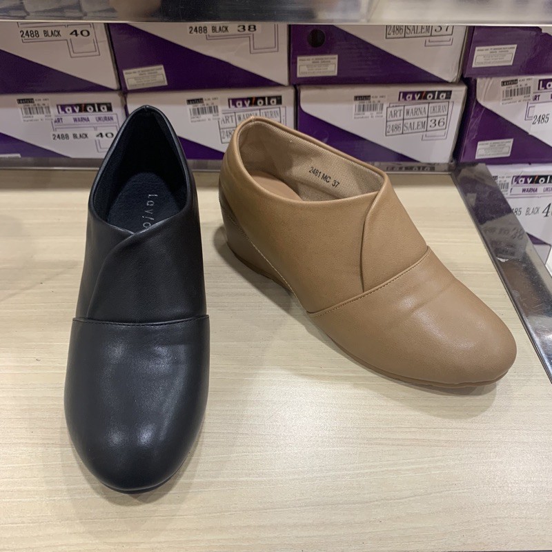 Sepatu boot wedges Laviola (36-40)