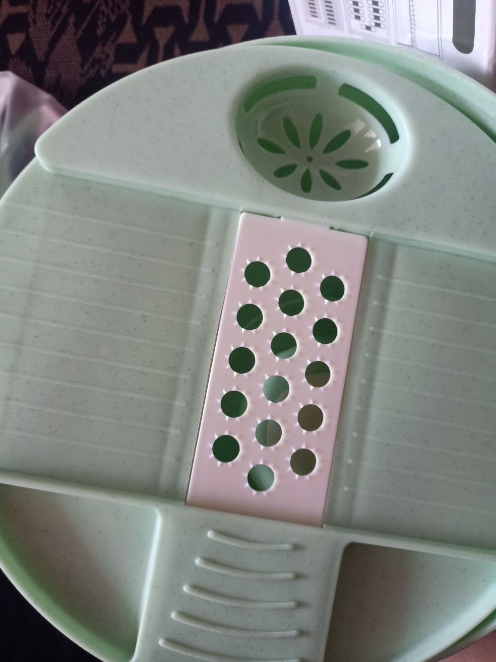 Parutan Serbaguna Alat Potong Kentang  12 In 1 Parutan Multifungsi Alat Pemotong Sayur 12 In 1