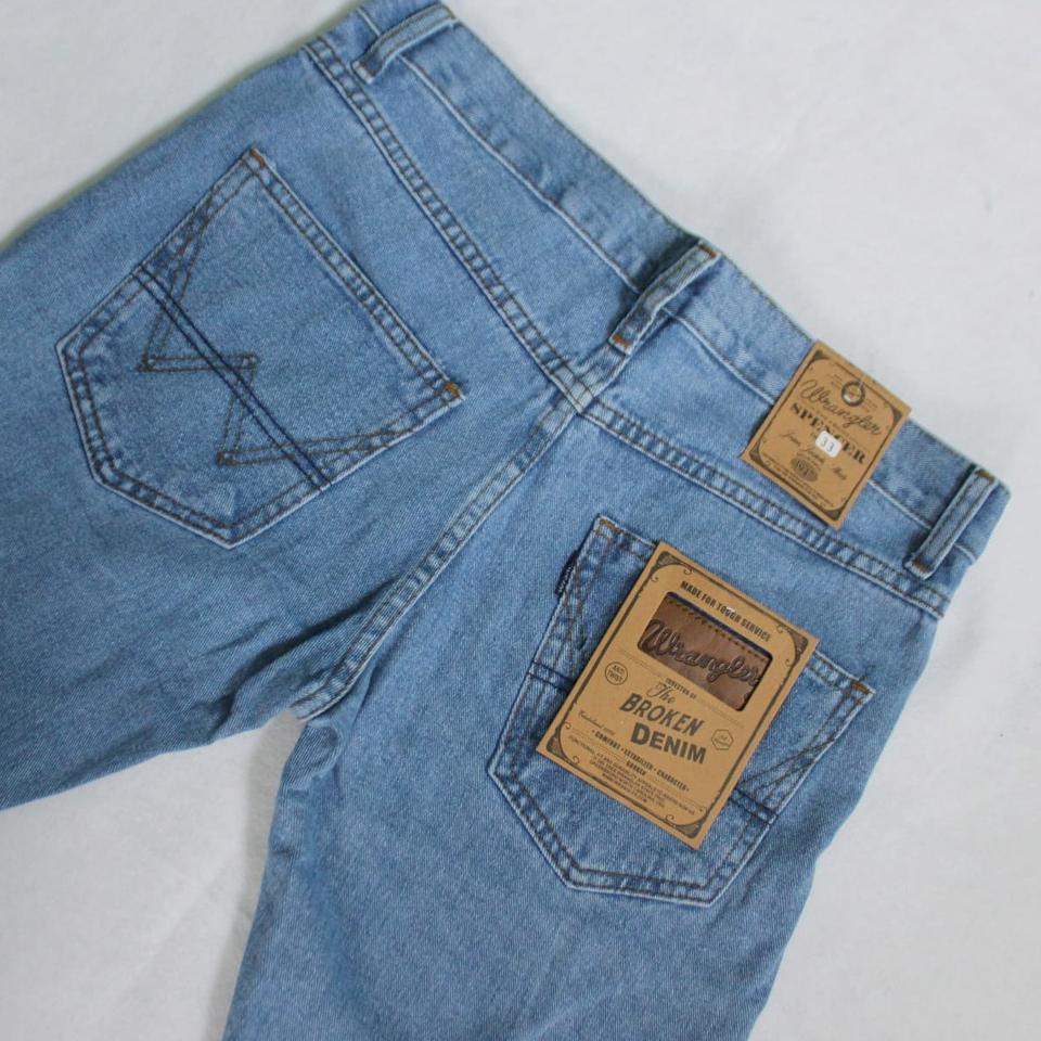 Terbaru.. Promo. Celana Jeans Pria Wrangler Standart Reguler Original Jeans Best Quality 28 sampai 3