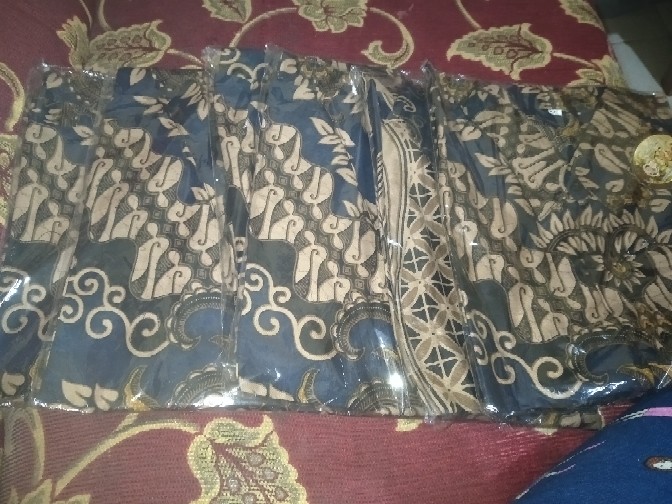 Batik Abadi Kemeja Batik Pria Lengan Pendek Viral Di Shopee Hem Batik Mahasiswa Hem Pernikahan Ko