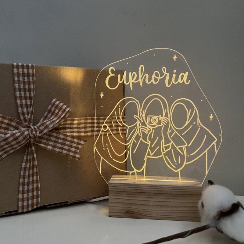 CUSTOM AESTHETIC GIFT BOX ACRYLIC LETTERING ORGANIC SHAPE | HAMPERS KADO WISUDA, PERNIKAHAN, ULANG T