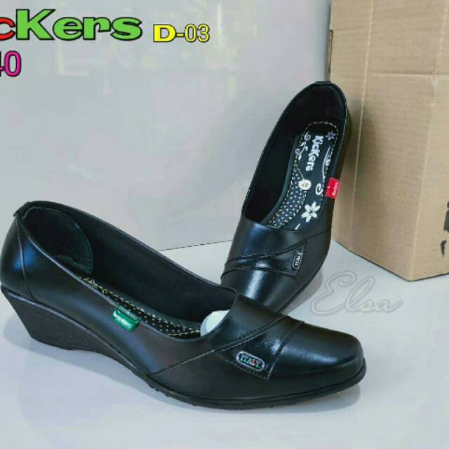 Sepatu Pantopel Kickers