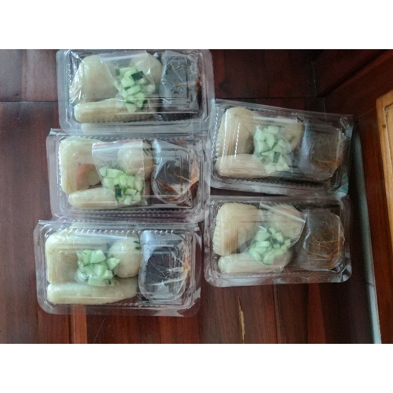 

pempek tengiri