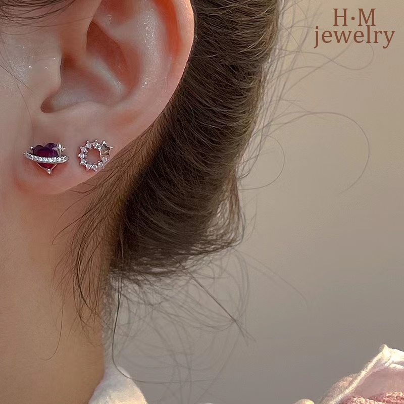 Anting Tusuk Asimetris Bentuk Hati Saturnus Hias Berlian Imitasi Untuk Wanita 2022