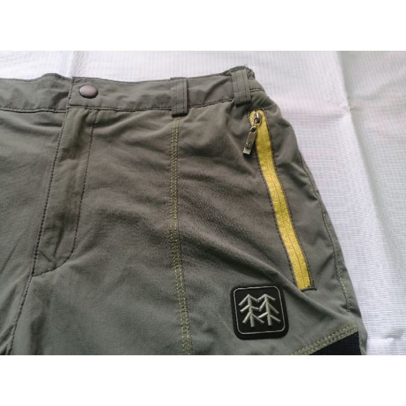 celana pendek Kolon Sport