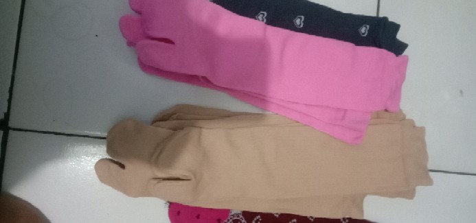 Ecer Rp.525 Paket/pcs Isi (1 Hanger Bebek+1 Plastik Kaos Kaki Kaca)