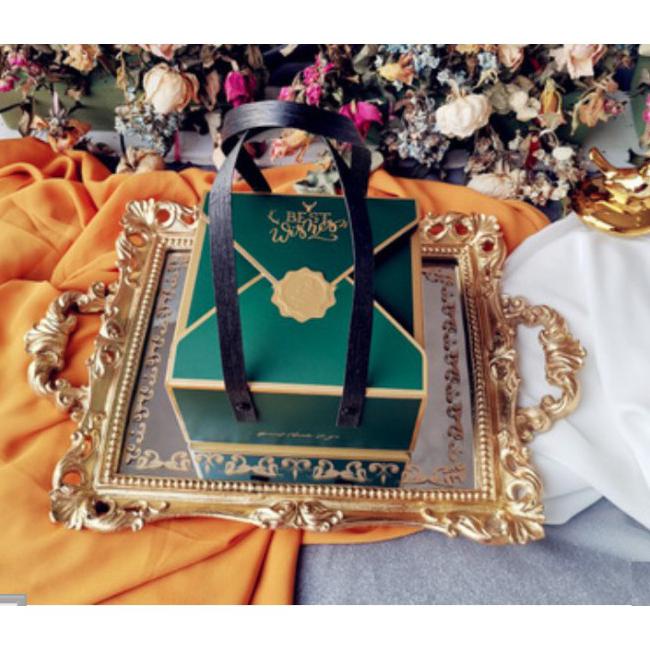 

DIJUAL KOTAK stamp M TB , KOTAK SOUVENIR , KOTAK hadiah fancy , KOTAK PERMEN Dijamin Bagus