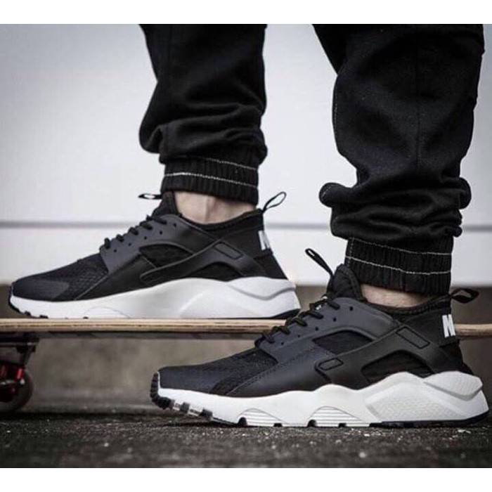sepatu nike huarache original