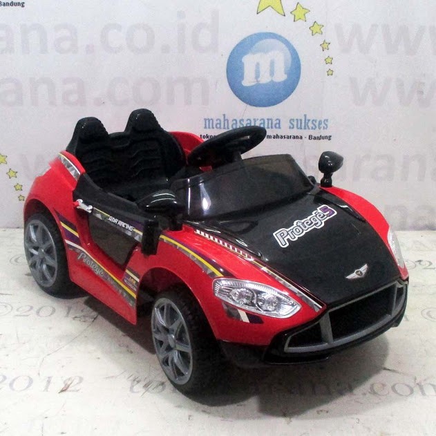 PMB M7688 Protege5 Ukuran Medium 110cm x 58cm x 30cm Mobil PMB M7688 Protege5 Ukuran Medium 110cm x 58cm x 30cm Mobil