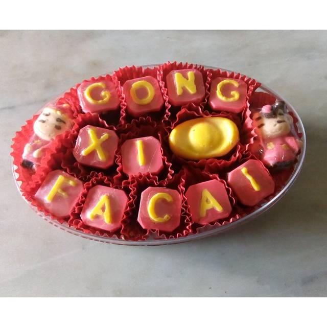 

Cokelat Imlek kemasan toples