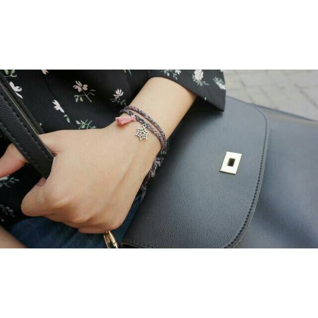 Gelang Kepang snow, lucky charm + tassel