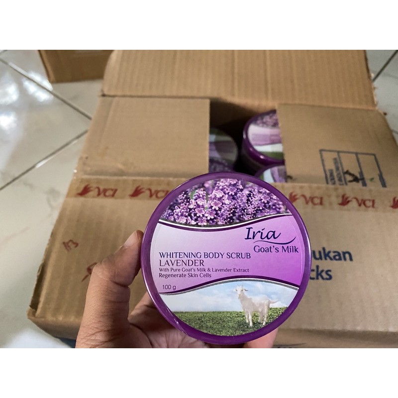 Iria Whitening Body Scrub