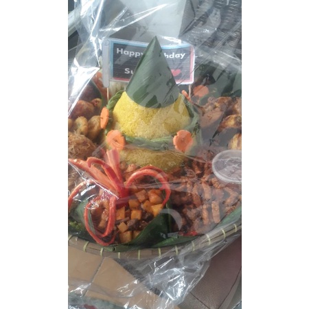 

tumpeng besar