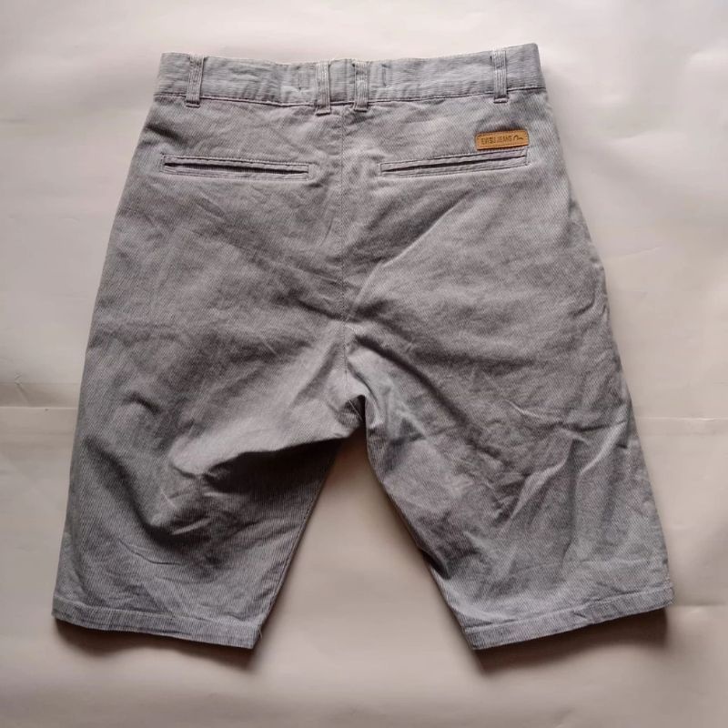 celana pendek evisu second