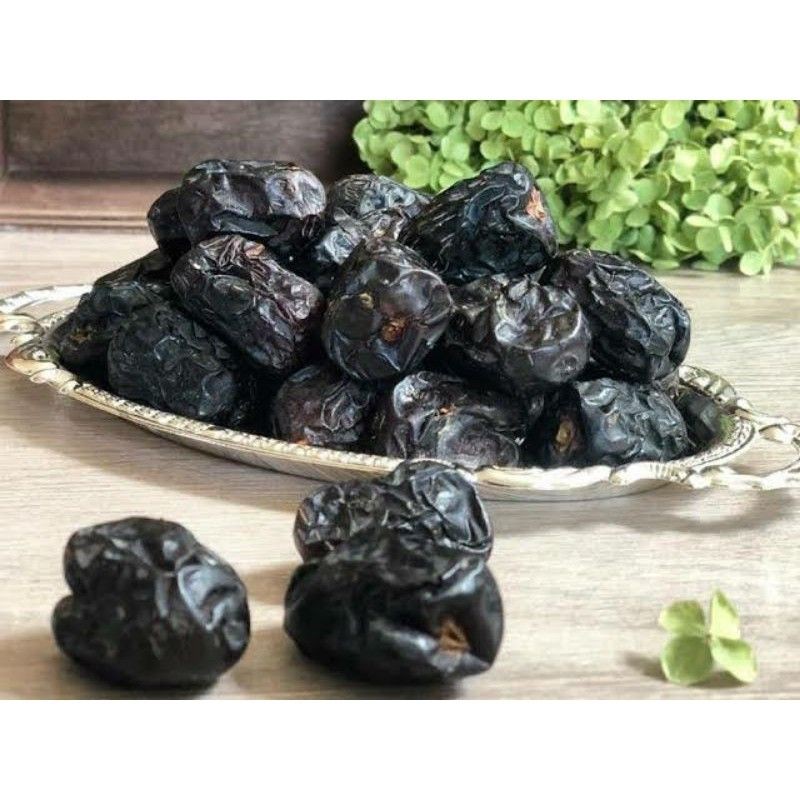 

KURMA AJWA ASLI MADINAH PREMIUM 1 KG Original Korma Ajwah Dates