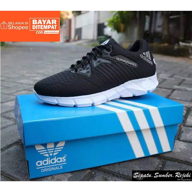 Sepatu Sneakers Olahraga Pria Outdoor / Sepatu Adidas Alphabounce Black Running Gym Fitness Termurah