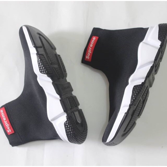 balenciaga speed trainer x supreme