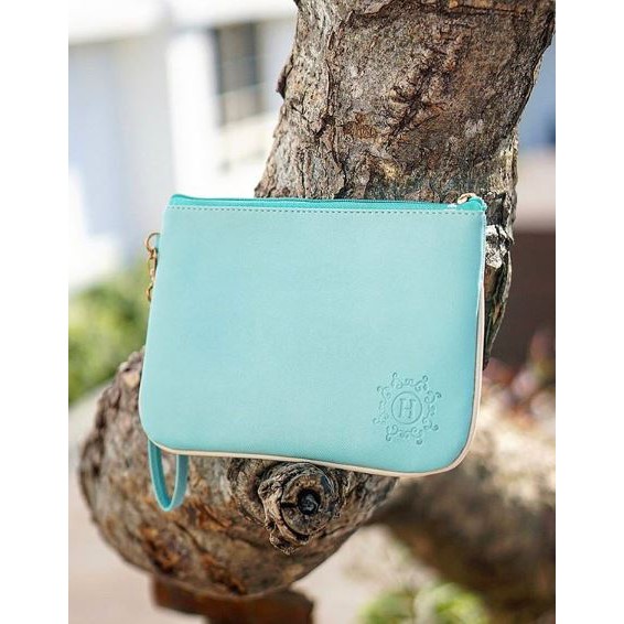 

souvenir baby one month/hampers/tasyakuran/ulang tahun/wedding/pernikahan/tas clutch/pouch kosmestik