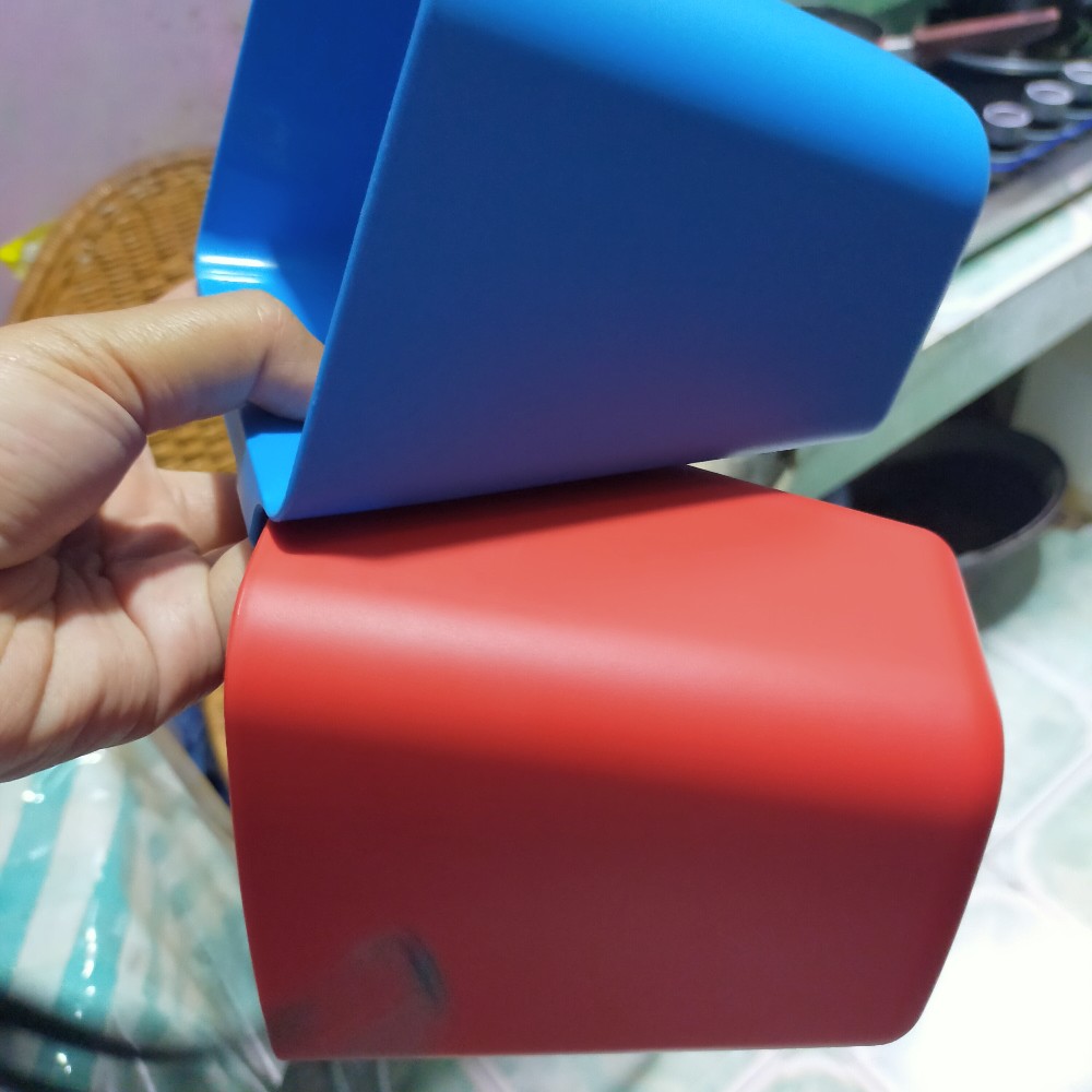 Snnrsta, Wadah Warna-warni