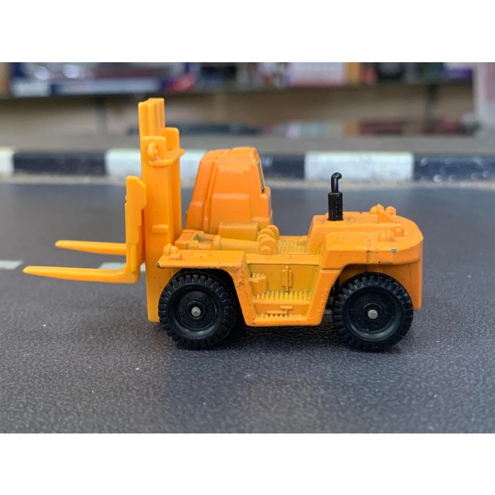 Vintage Tomica 12 Toyota Forklift FD 200 Made in Japan No Box